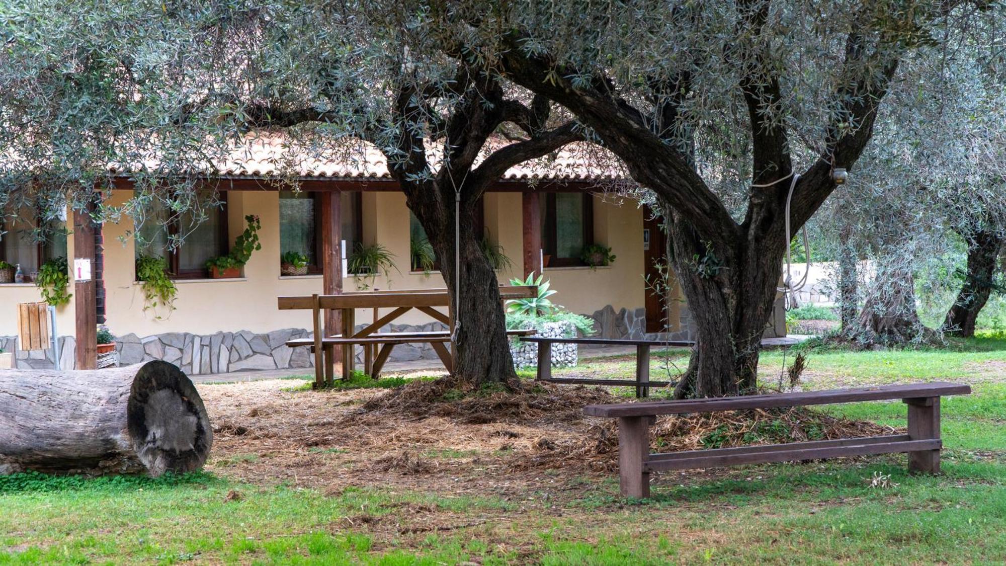 Su Leunaxiu Soleminis Exterior photo