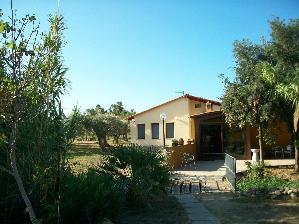 Su Leunaxiu Soleminis Exterior photo